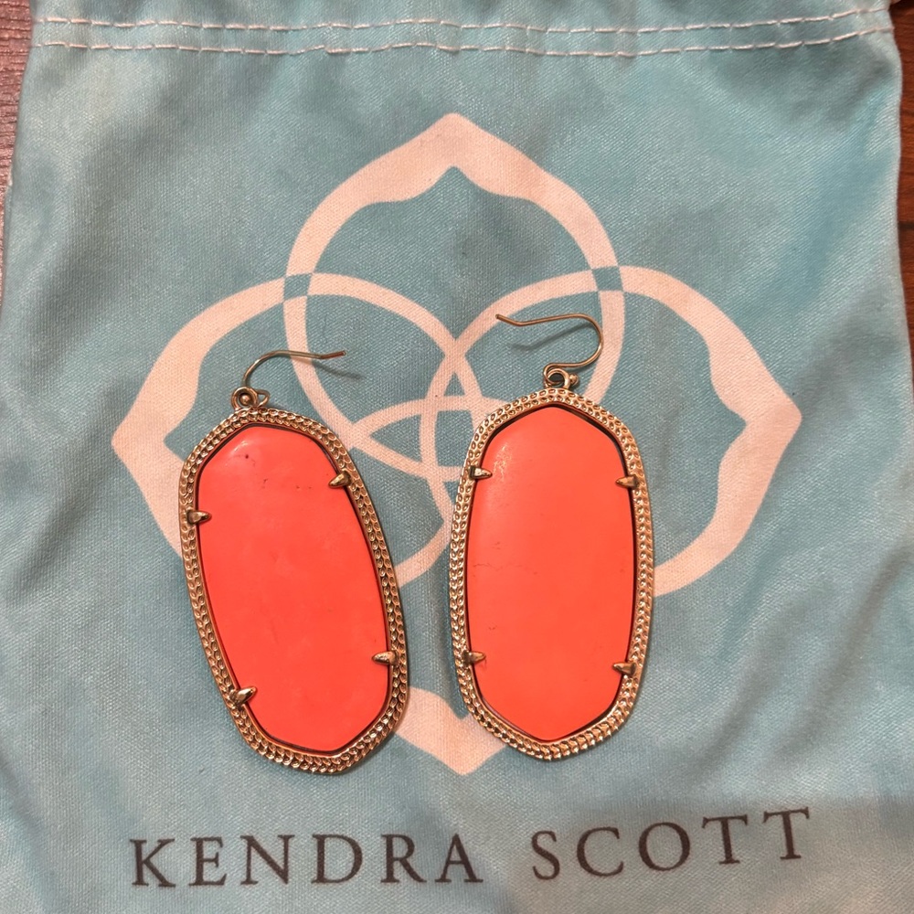 Kendra Scott Danielle Earrings